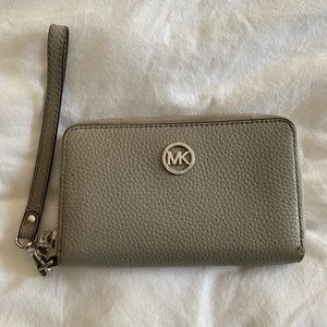Michael Kors Wristlet